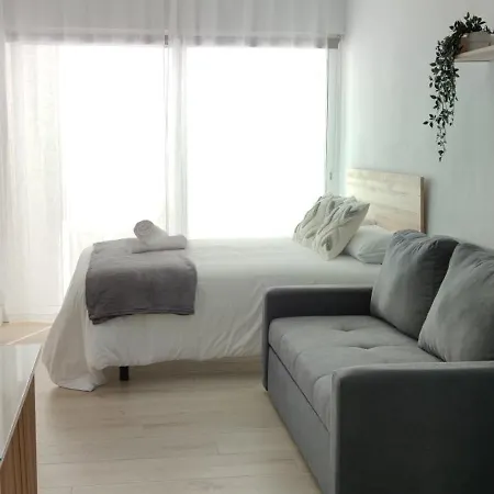 Estudio Con Aire Acondicionado * Torremolinos