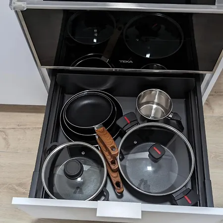 Estudio Con Aire Acondicionado דירה *