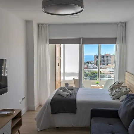 Estudio Con Aire Acondicionado Lägenhet