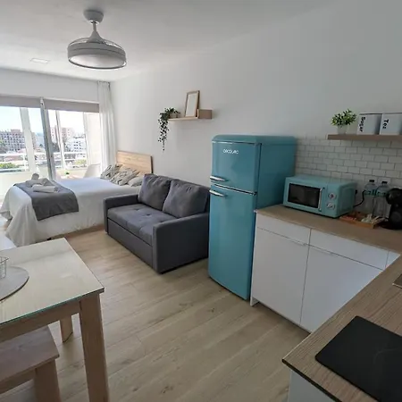 Estudio Con Aire Acondicionado Lägenhet *